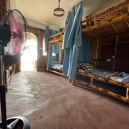 Voodoo House Bed & Breakfast Lalao ภายนอก รูปภาพ