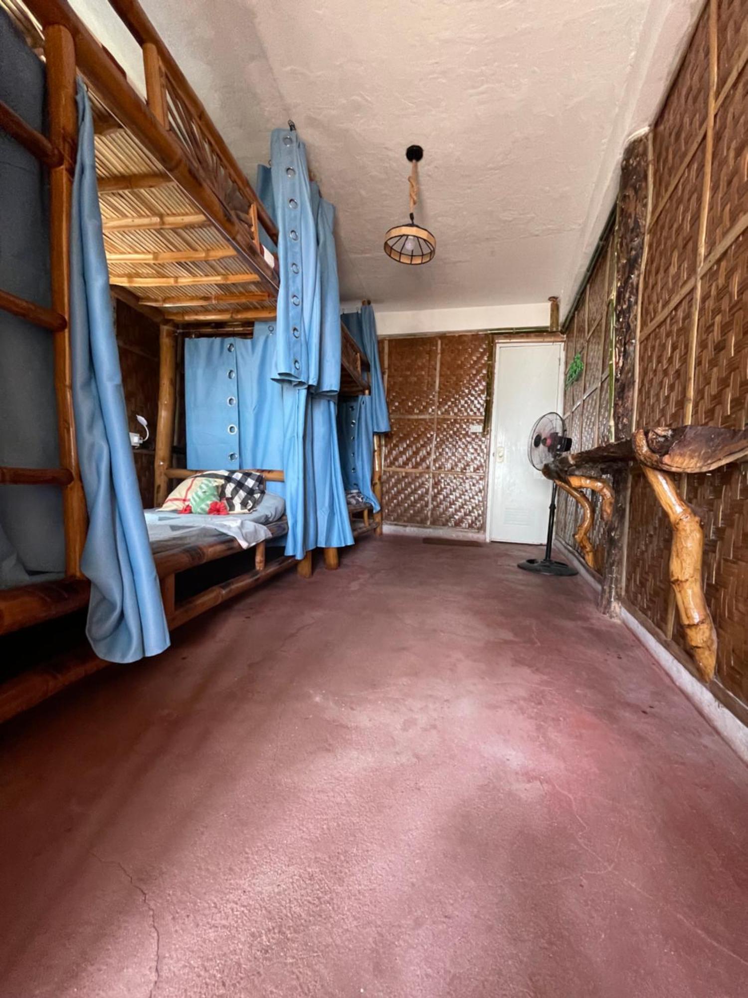 Voodoo House Bed & Breakfast Lalao ภายนอก รูปภาพ